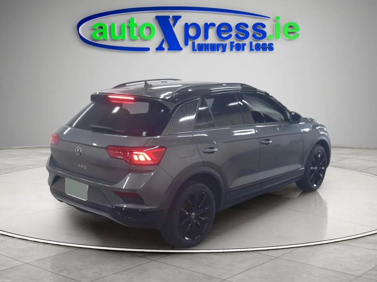 Volkswagen T-Roc High Spec 2.0 TDI Auto Black Styl - Image 5