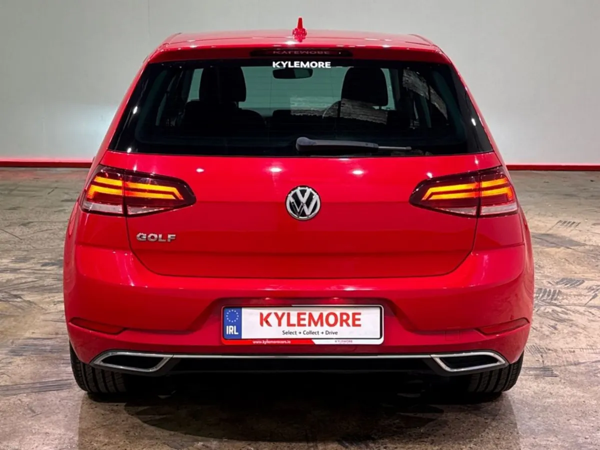 Volkswagen Golf 1.2 AUTOMATIC TSI COMFORT LINE TEC - Image 4
