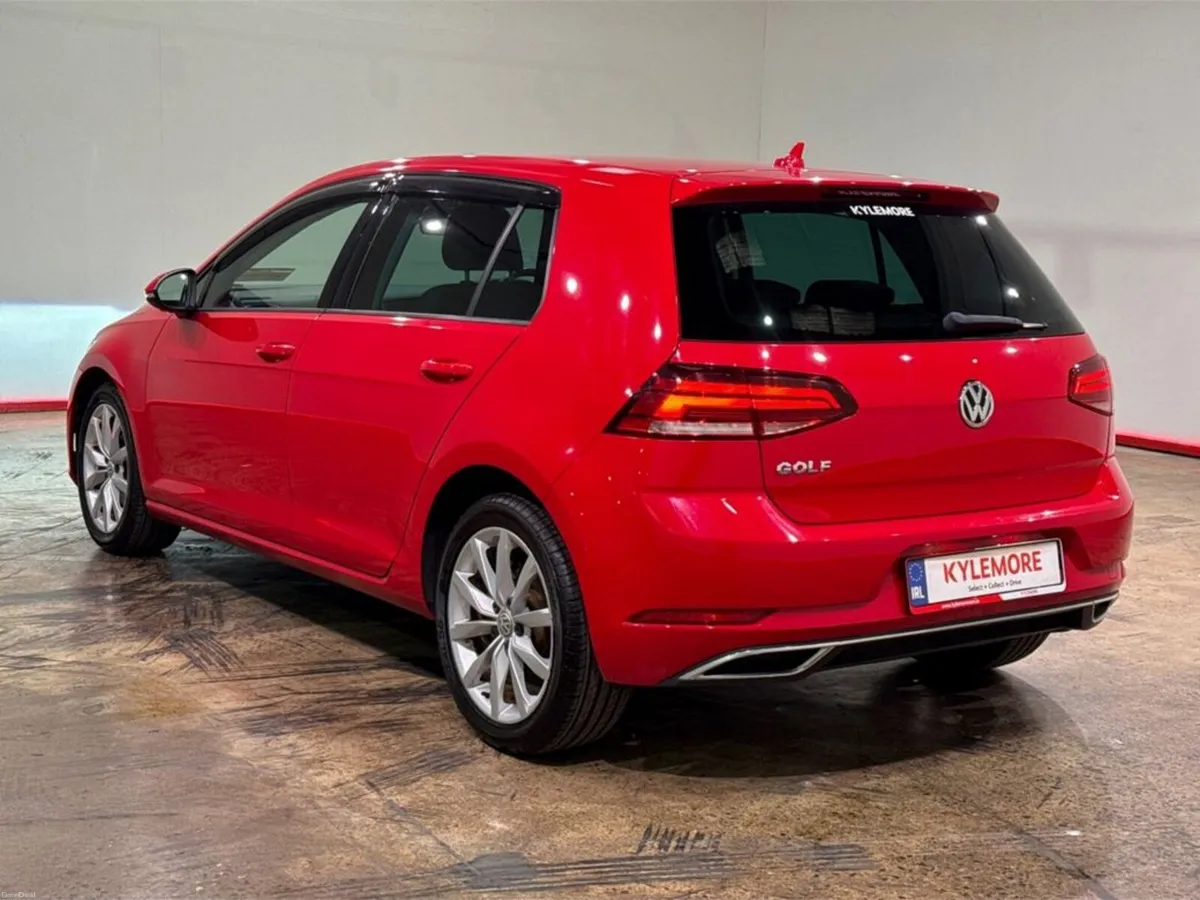 Volkswagen Golf 1.2 AUTOMATIC TSI COMFORT LINE TEC - Image 5