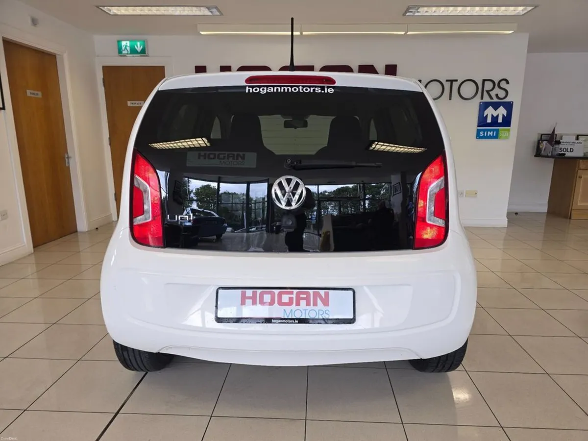 Volkswagen up! Highline 1.0 5DR H/B - Image 5