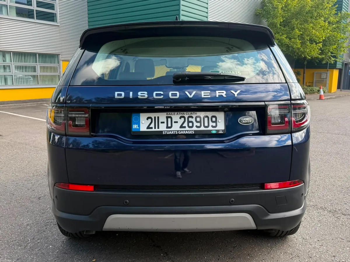 Land Rover Discovery Sport 1.5 PHEV Plug in Hybrid - Image 4