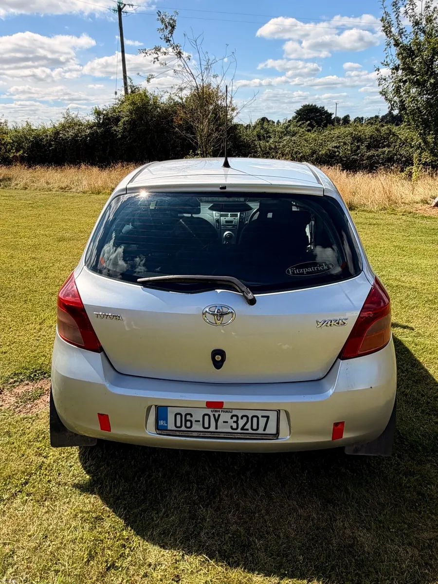 Toyota Yaris 2006 - Image 2