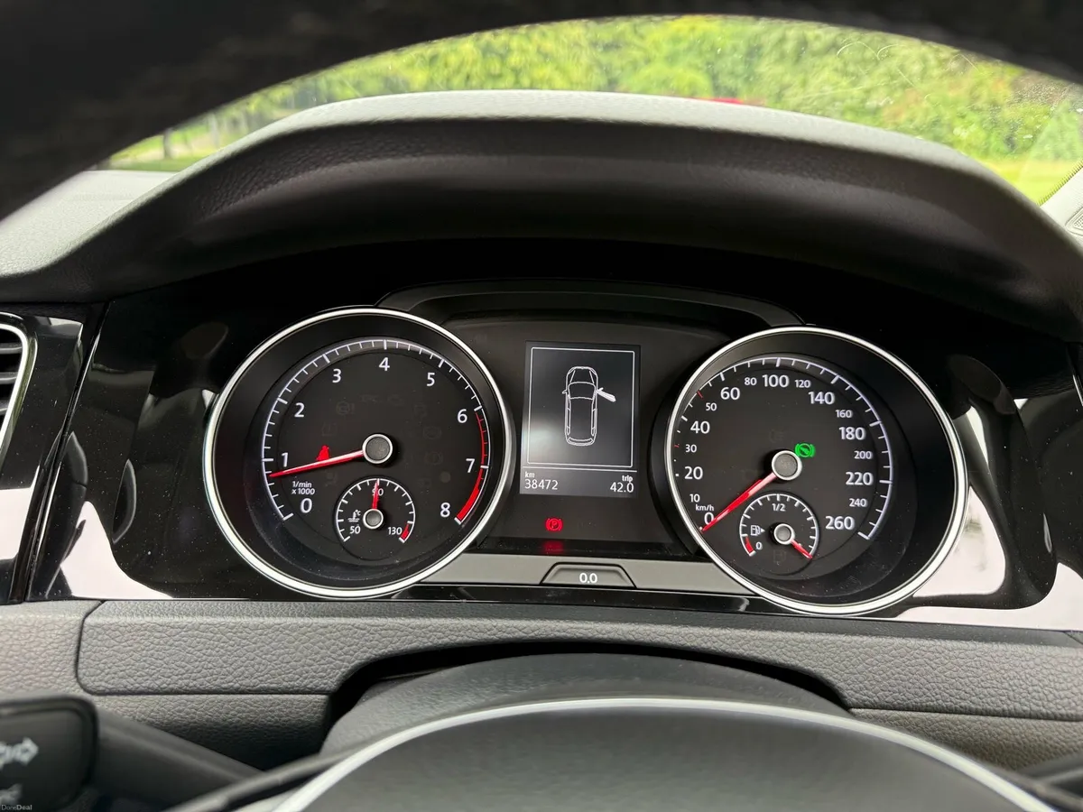 Volkswagen Golf 1.4 Variant R-Line Panoramic roof - Image 4