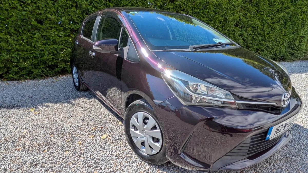 LOW MILEAGE HI SPEC TOYOTA YARIS 1.3 AUTO,2016 - Image 1