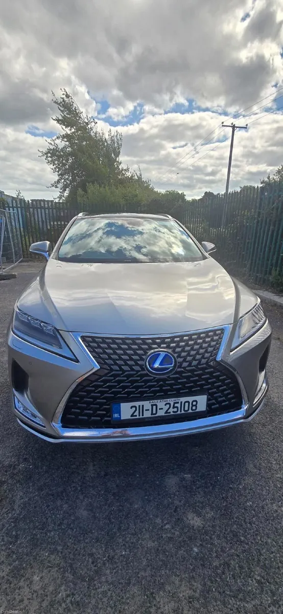 Lexus 2021 RX450h Luxury AWD | Pan Roof - Image 4