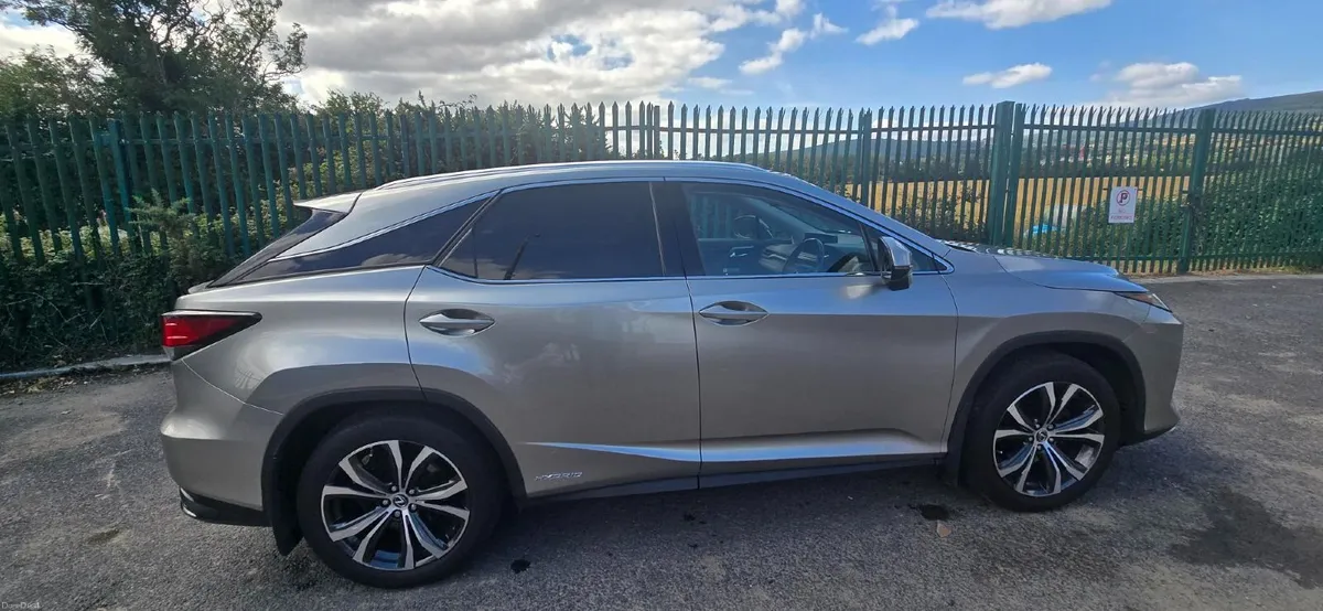 Lexus 2021 RX450h Luxury AWD | Pan Roof - Image 5