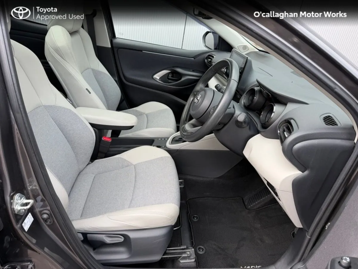 Toyota Yaris YARIS 1.5 HYBRID PLATINUM - Image 6
