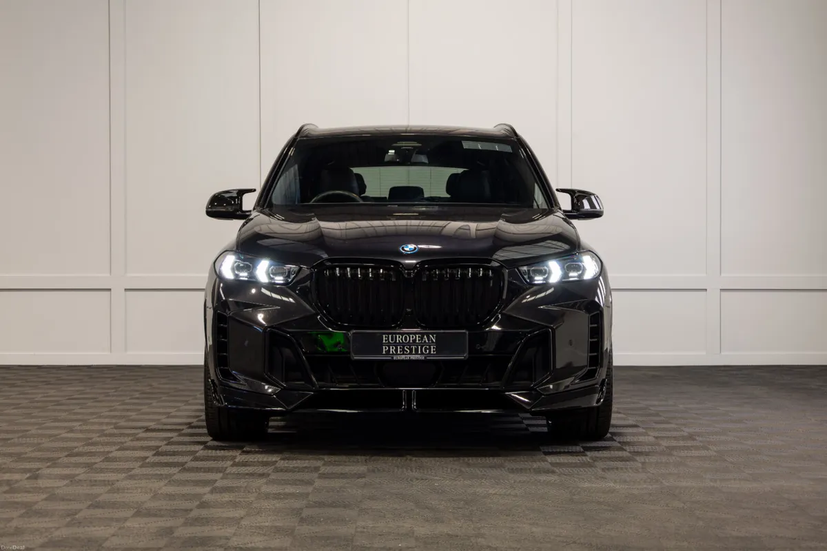 2025 BMW X5 X-Drive 50e M-Sport - Image 2