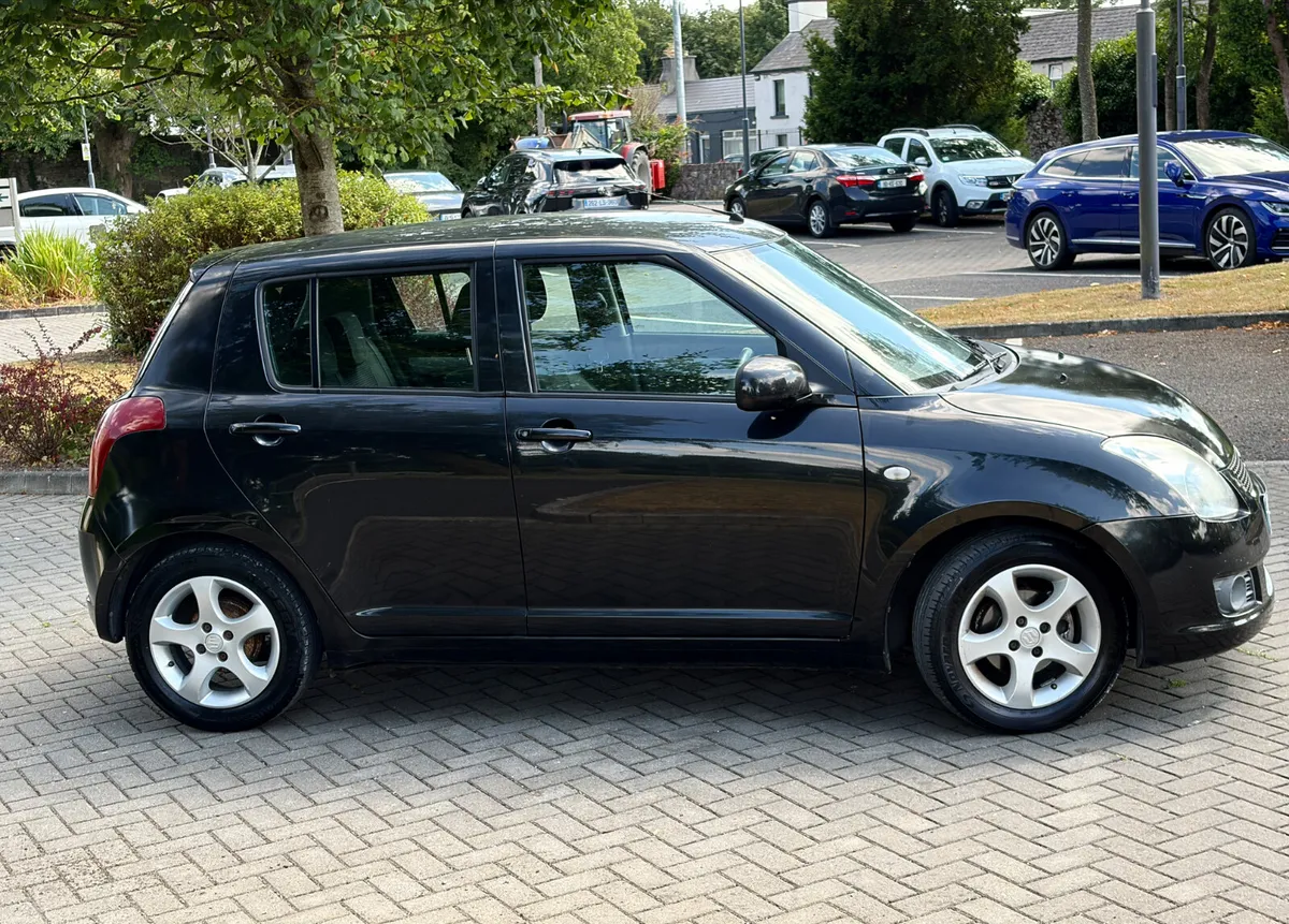 Suzuki Swift 2007 1.3 Petrol nct 2/27 tax 8/26 - Image 3