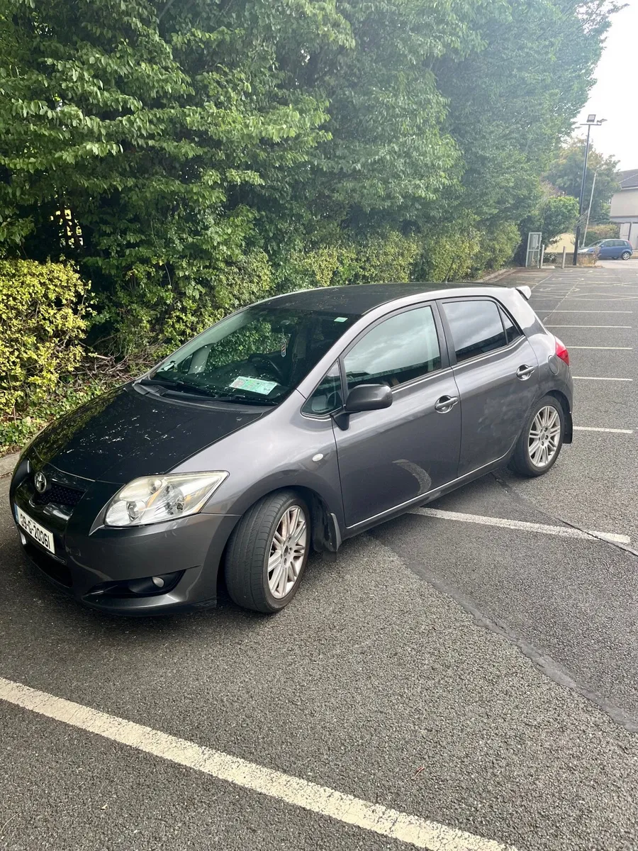 Toyota Auris 2009 - Top Specification - Image 1