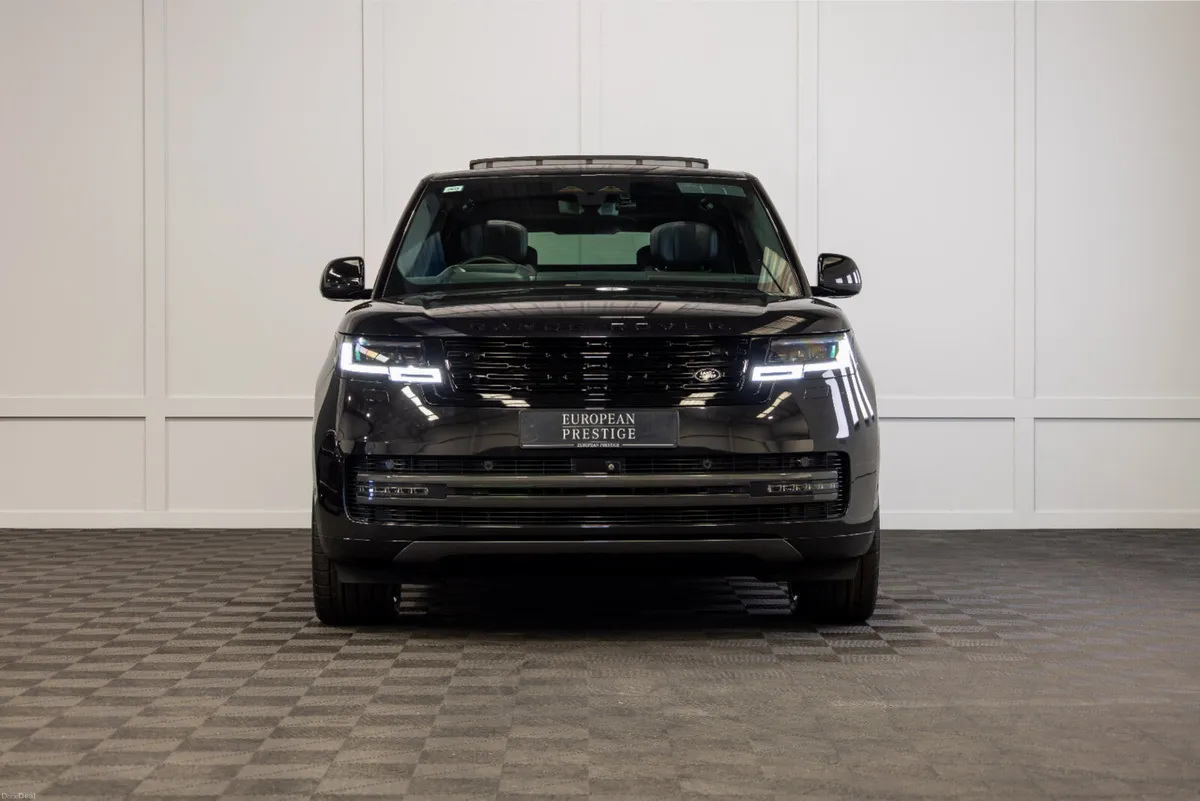 2024 Range Rover P550e Autobiography - Image 2
