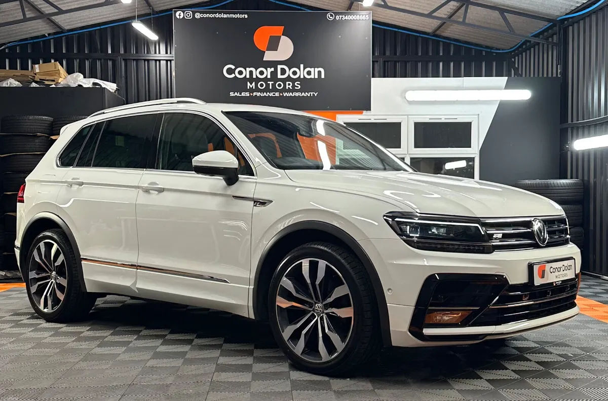 Volkswagen Tiguan R Line 4Motion DSG - Image 4