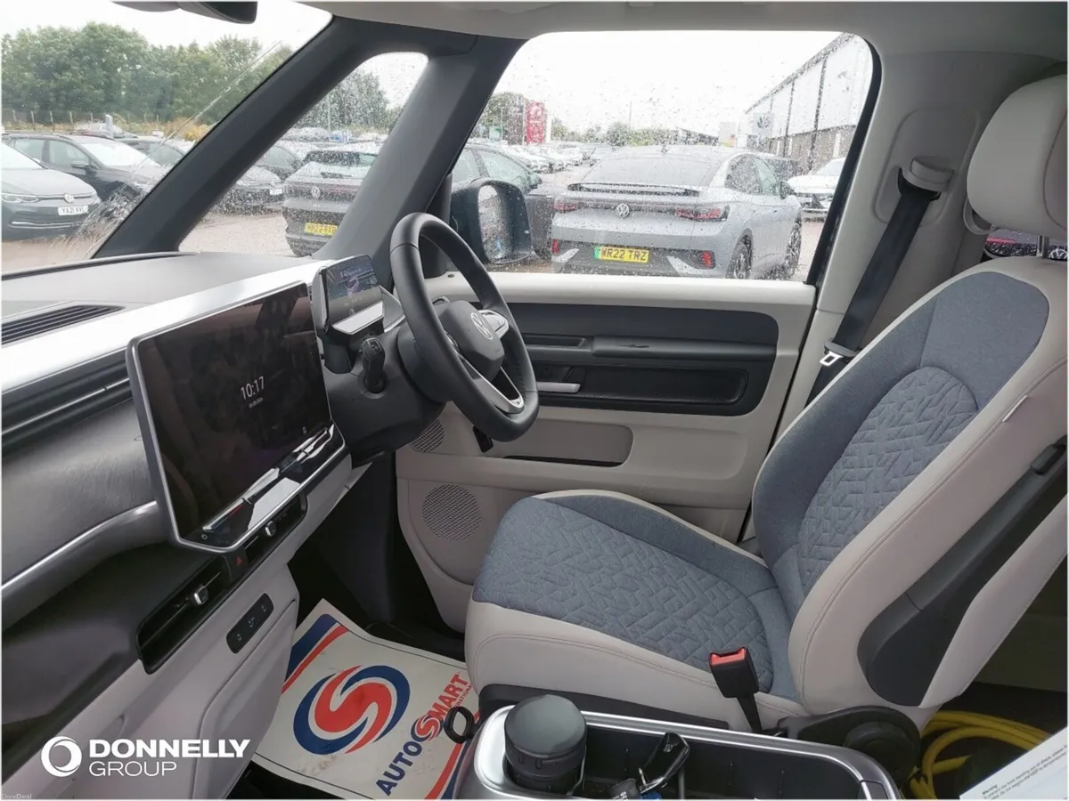 Volkswagen Id. Buzz Estate Style Pro - Image 2