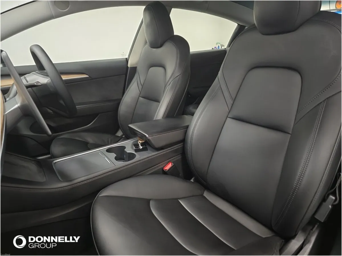 Tesla Model 3 Saloon Long Range - Image 5