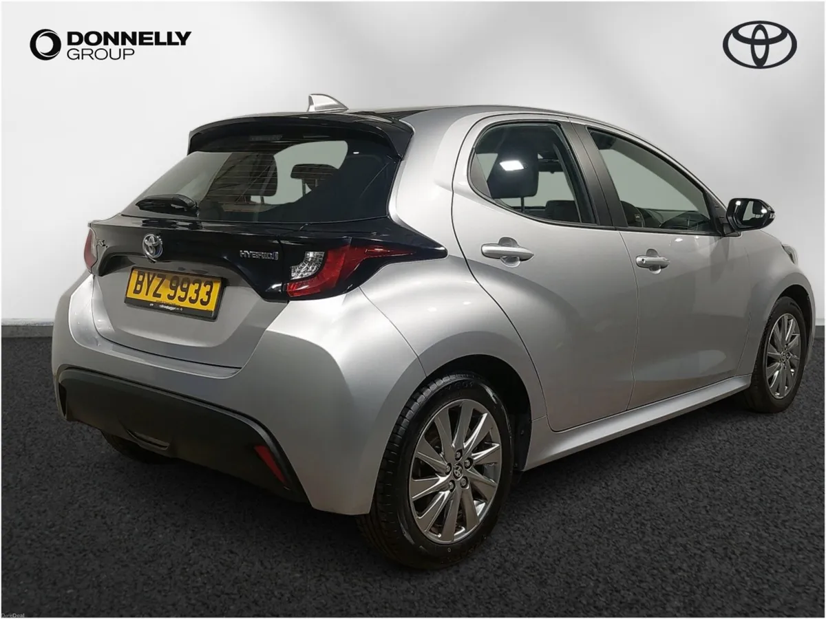 Toyota Yaris Hatchback Icon - Image 4