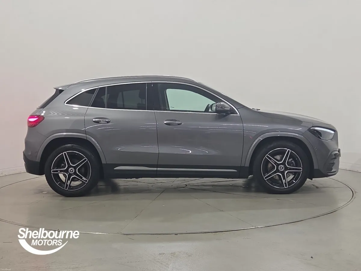 Mercedes-Benz GLA Class GLA 200 AMG LINE EXECUTIVE - Image 3