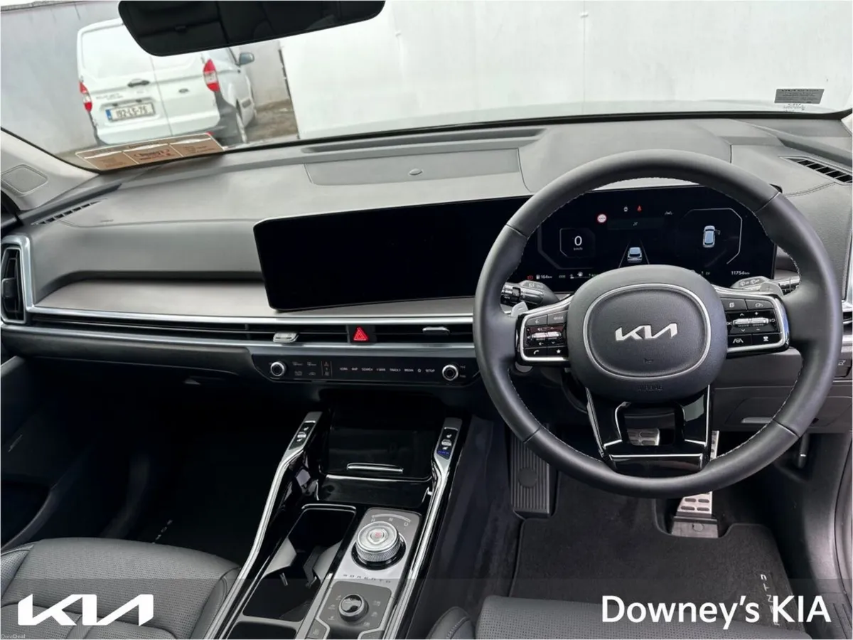 Kia Sorento 1.6 PHEV 7-SEATER AUTOMATIC - Image 5