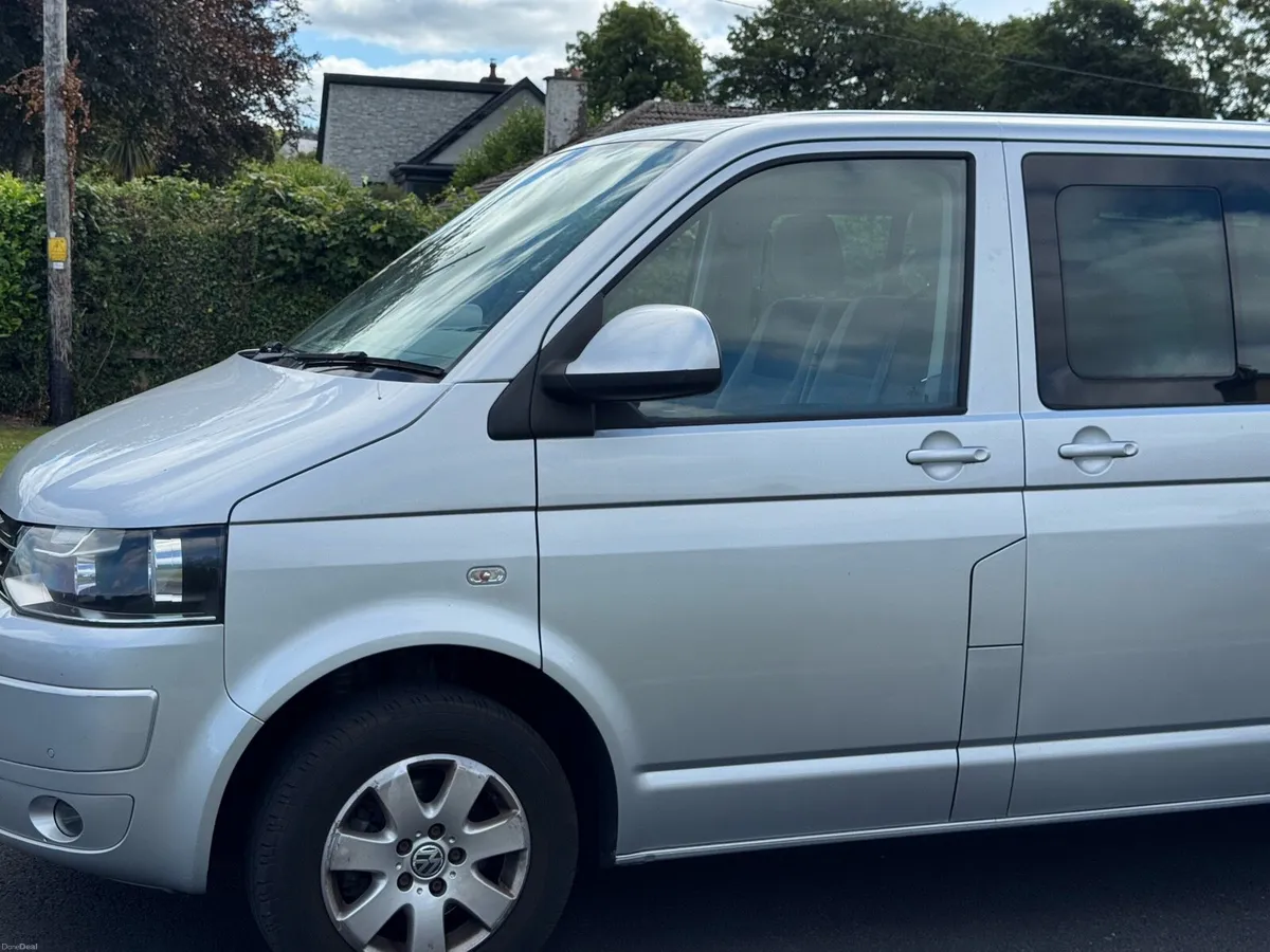 VW CARAVELLE 2.0 Tdi DSG Low Miles - Image 2