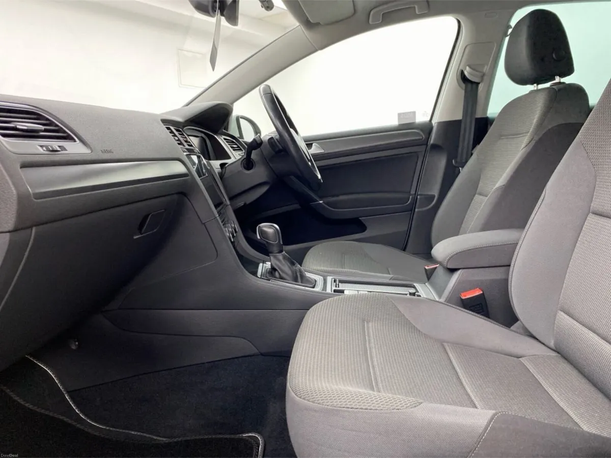 Volkswagen Golf TSI - Image 4