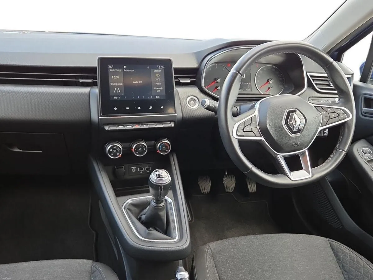 Renault Clio Iconic TCe 100 MY19 - Image 2