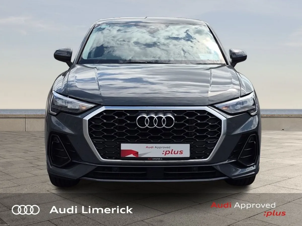 Audi Q3 45 TFSI E S Tronic SE - Image 2
