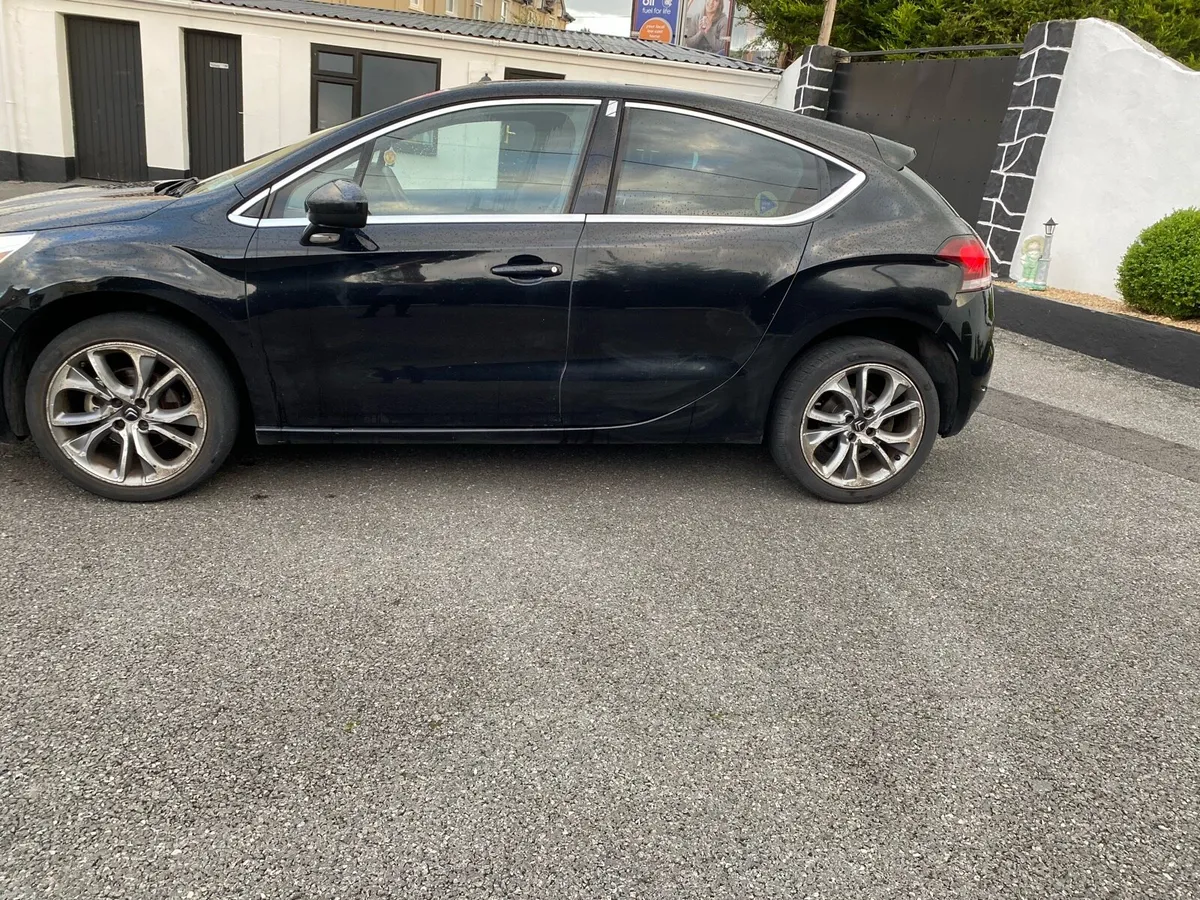 Citroen ds4 1.6L Diesel, fresh NCT (7/8/26) - Image 4