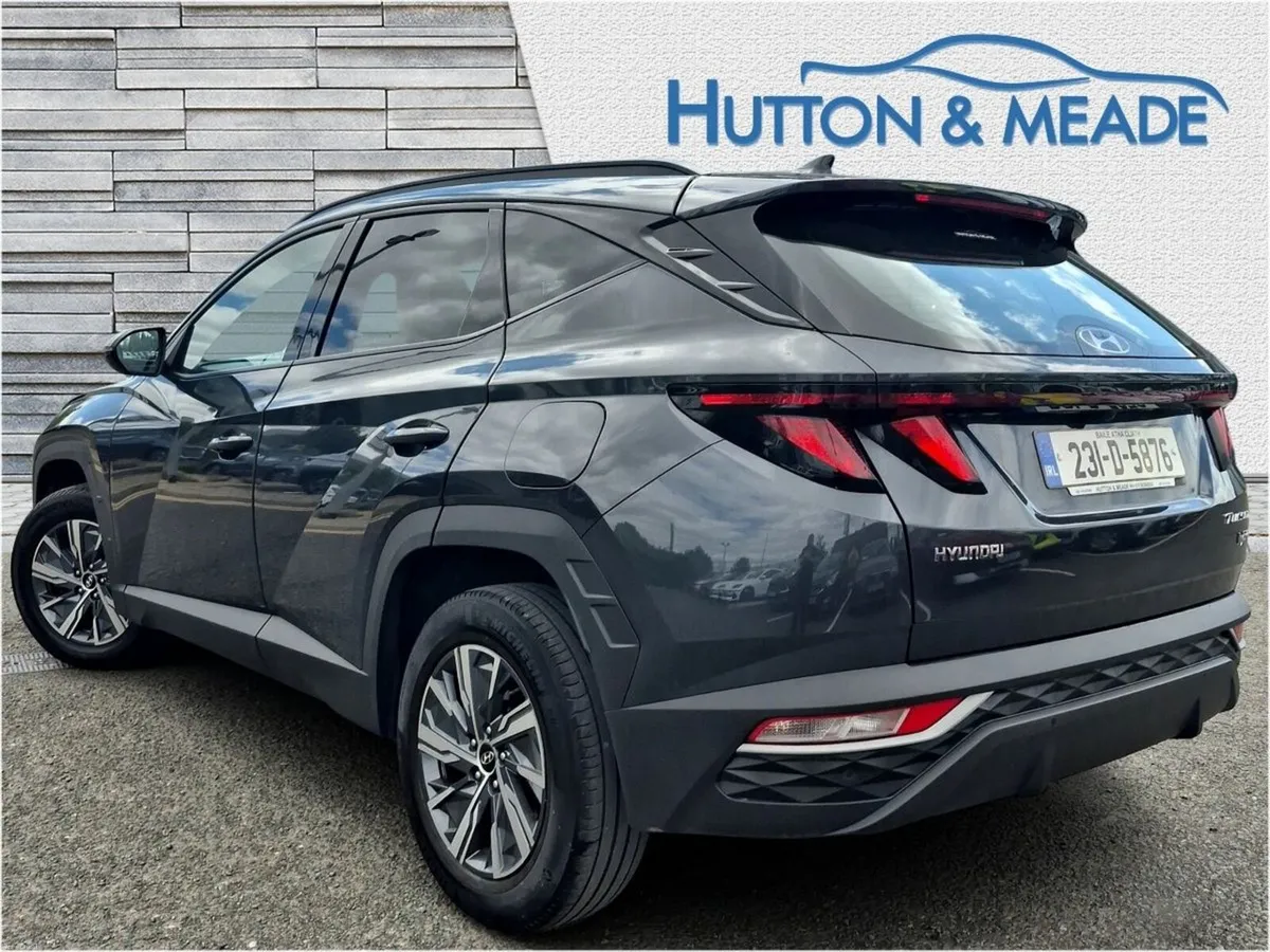 Hyundai Tucson Executive HEV 1.6 Petrol 5dr - Image 2