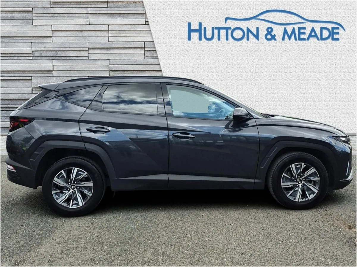 Hyundai Tucson Executive HEV 1.6 Petrol 5dr - Image 6