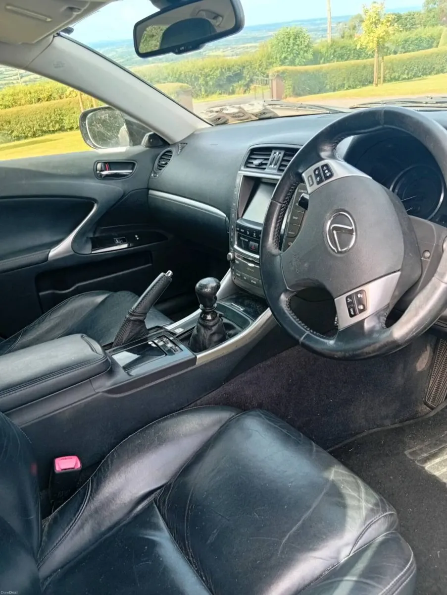 Lexus 200d - Image 4