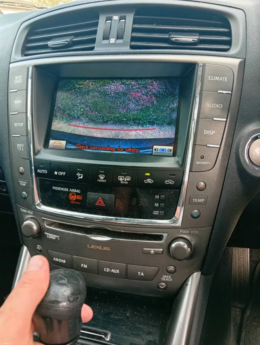 Lexus 200d - Image 6