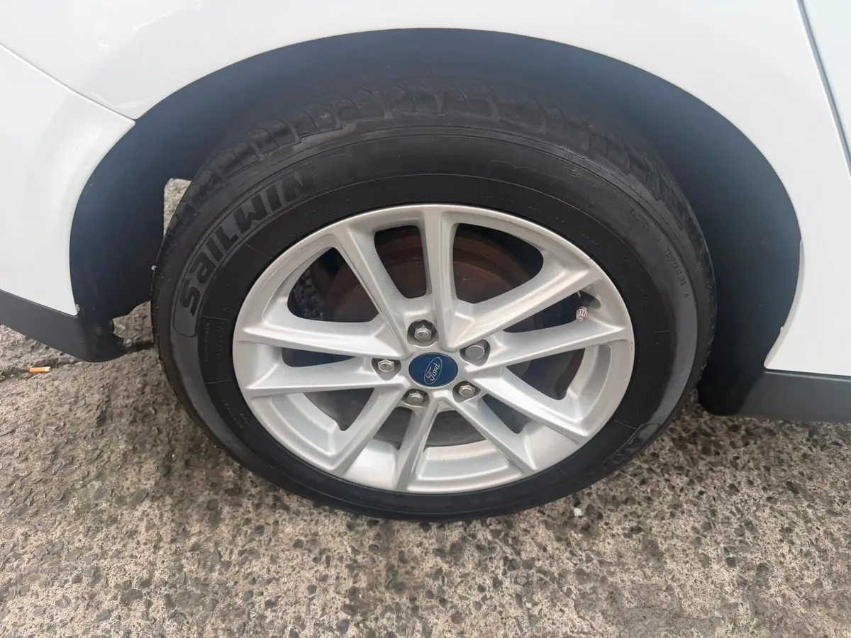 Ford Focus 2017 - Image 6