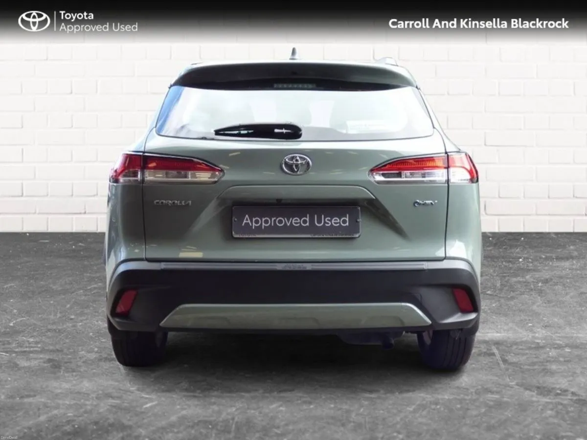 Toyota Corolla Cross Hybrid Luna - Image 4