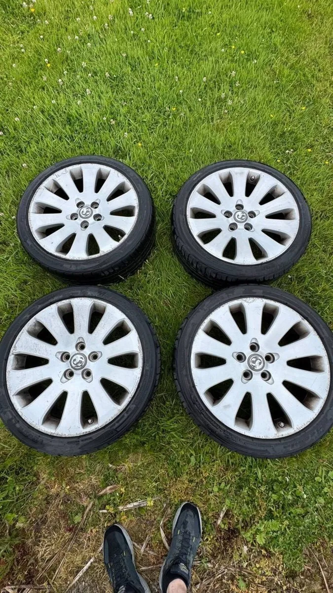 Vauxhall Insignia 2011 - Image 2