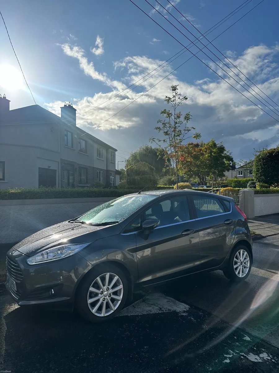 Ford Fiesta - Image 2