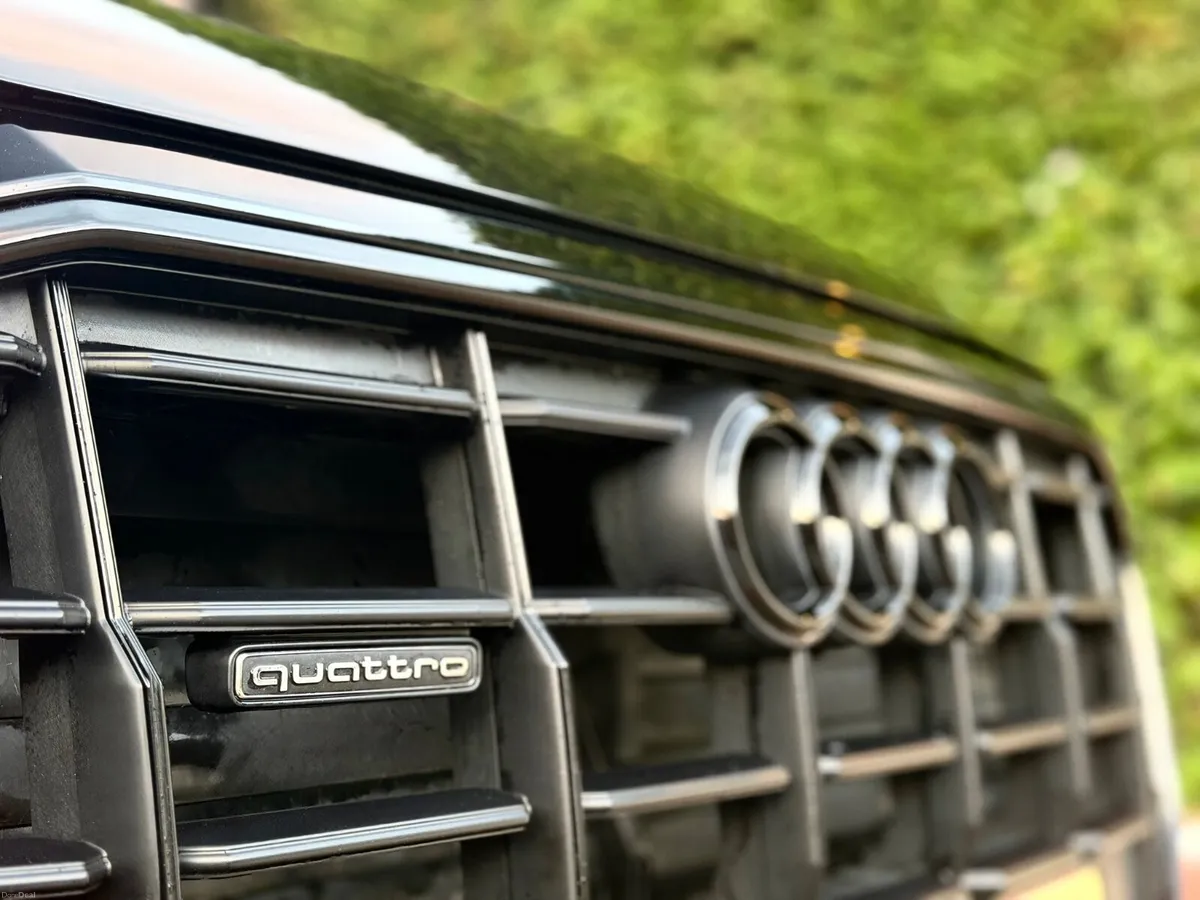 231D Audi Q8 S Line 50 TDI 286BHP PAN ROOF - Image 3