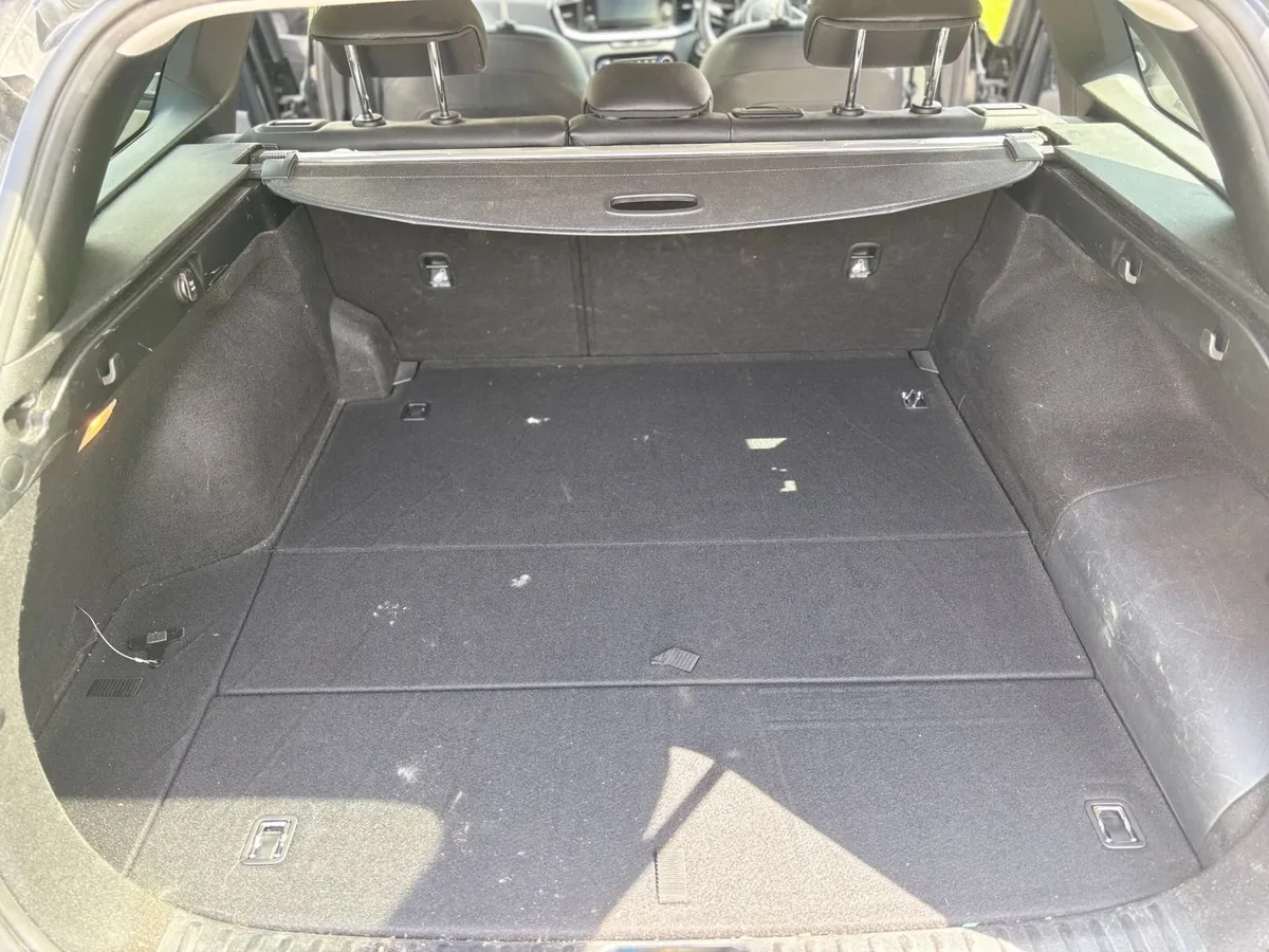 2021 (211) Kia Ceed Sportswagon 1.6 PHEV Automatic - Image 6