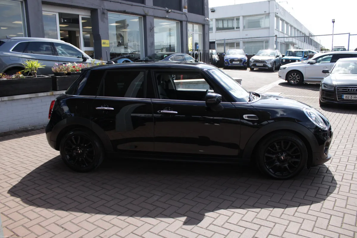 2021 MINI COOPER D 5DR HATCHBACK 1.5D AUTOMATIC - Image 3