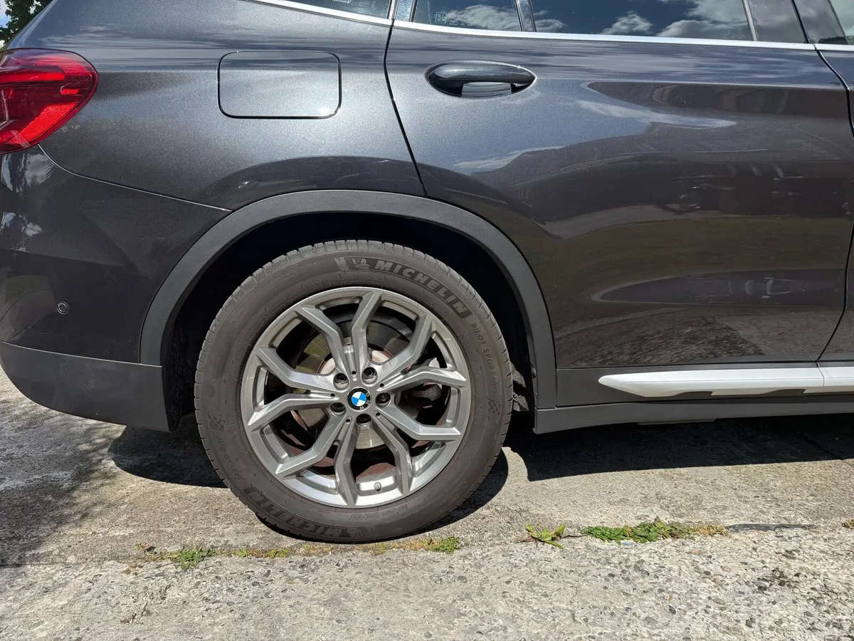 2021 BMW X3 SUV Petrol Plug-In Hybrid XDrive 30 E - Image 4