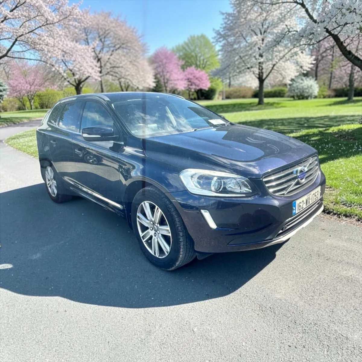 Volvo XC60 D5 (220hp) AWD SE LUX Manual - Image 1