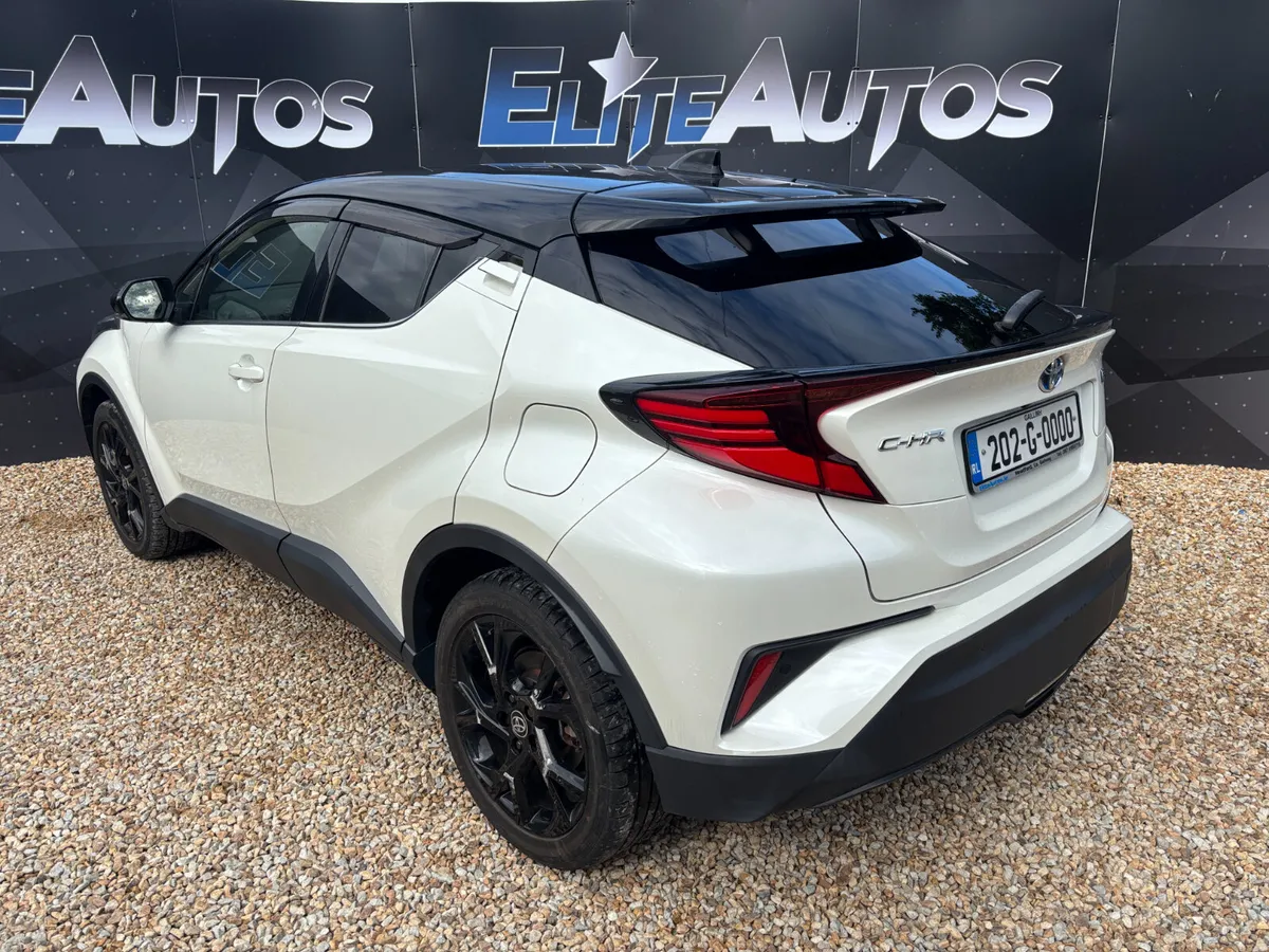 Toyota CH-R G Pack Sol Hybrid 2020 - Image 3