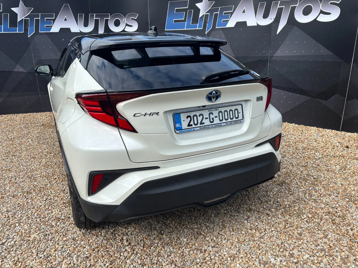 Toyota CH-R G Pack Sol Hybrid 2020 - Image 4