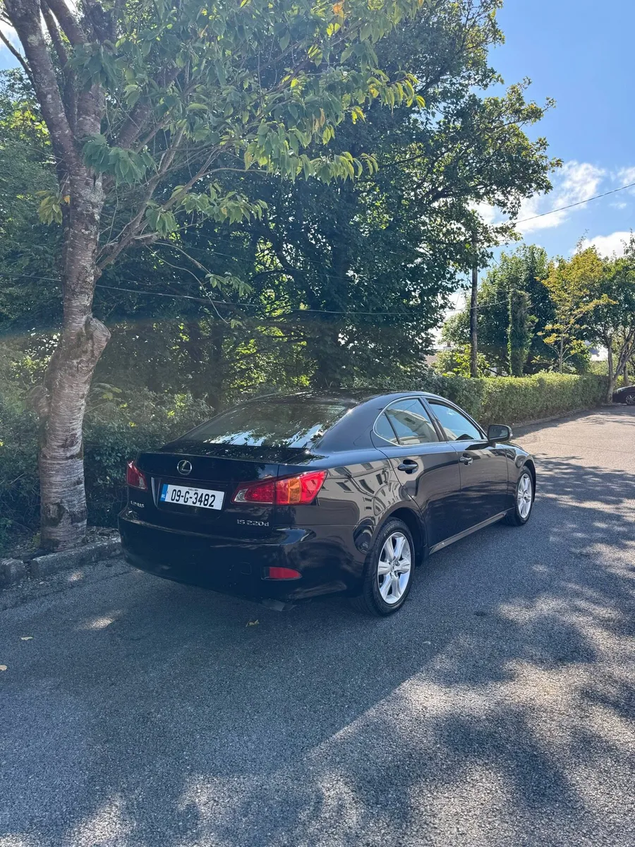 2009 LEXUS IS 220TD - Image 3
