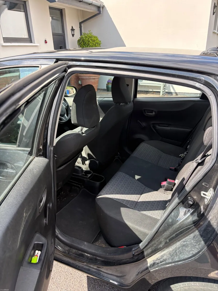 Toyota Yaris 2014 - Image 3
