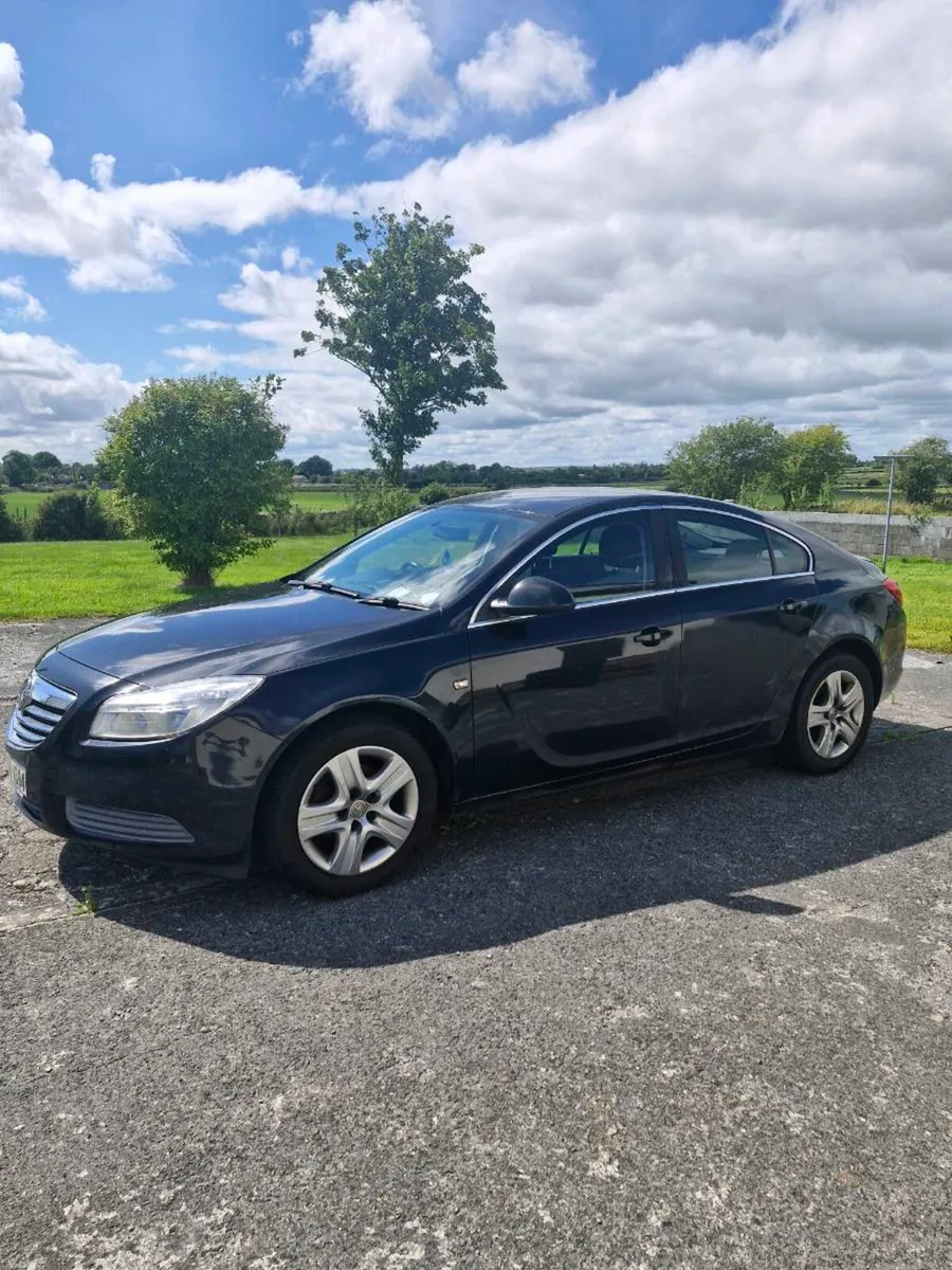 Vauxhall Insignia - Image 1