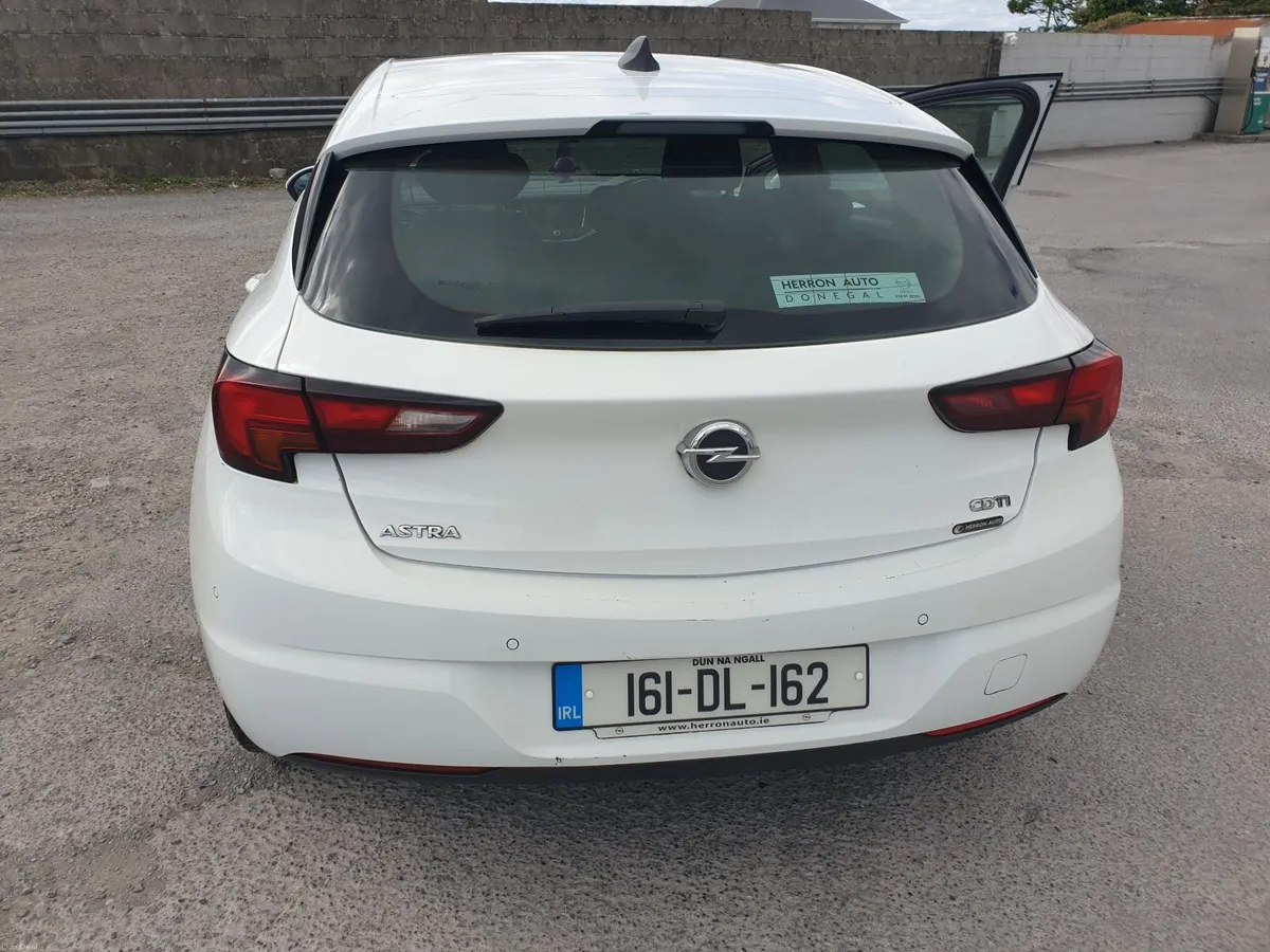 Opel Astra 2016 SRI CDTI - Image 2