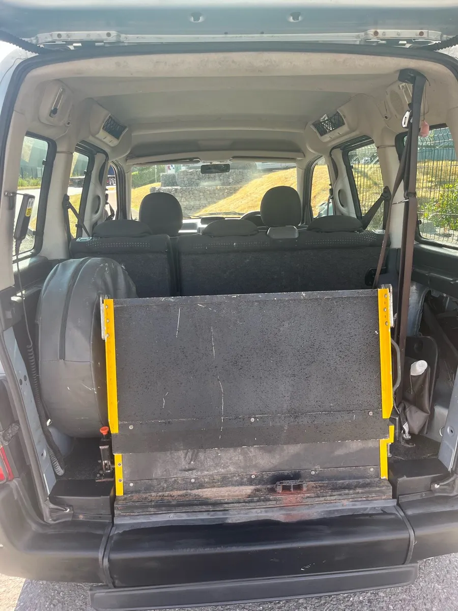 Peugeot partner wheelchair accessible - Image 6