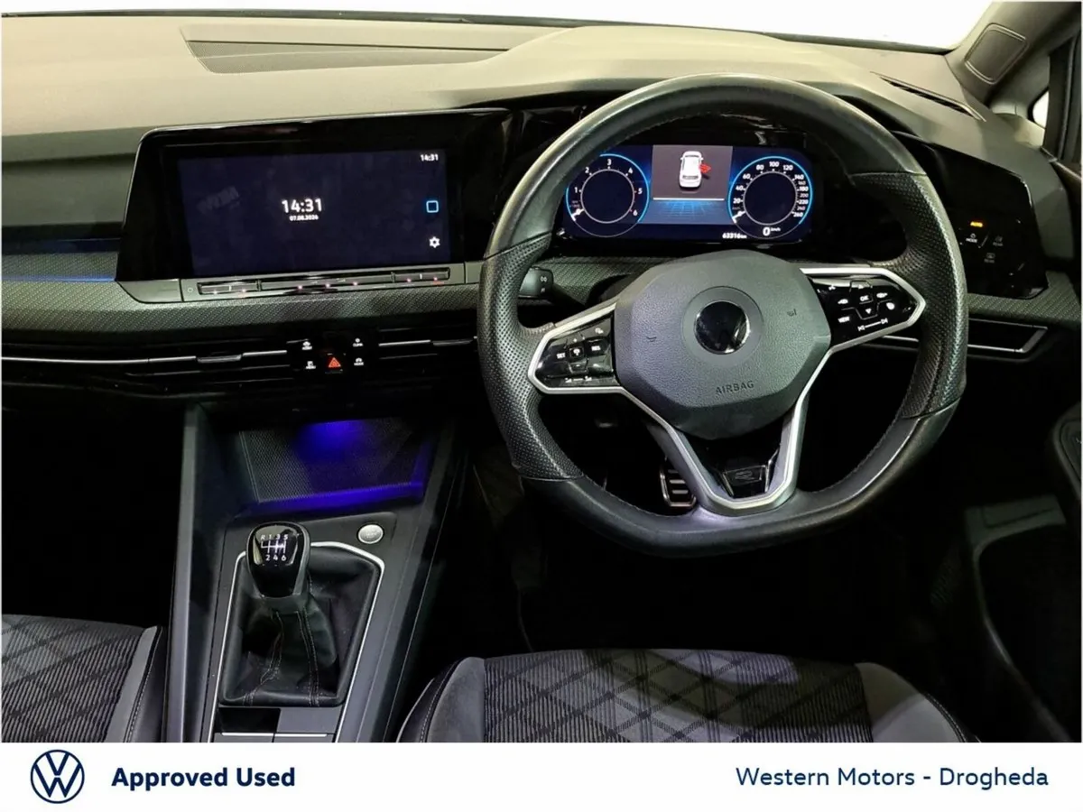 Volkswagen Golf 2.0 TDI 150HP R-Line - Image 2