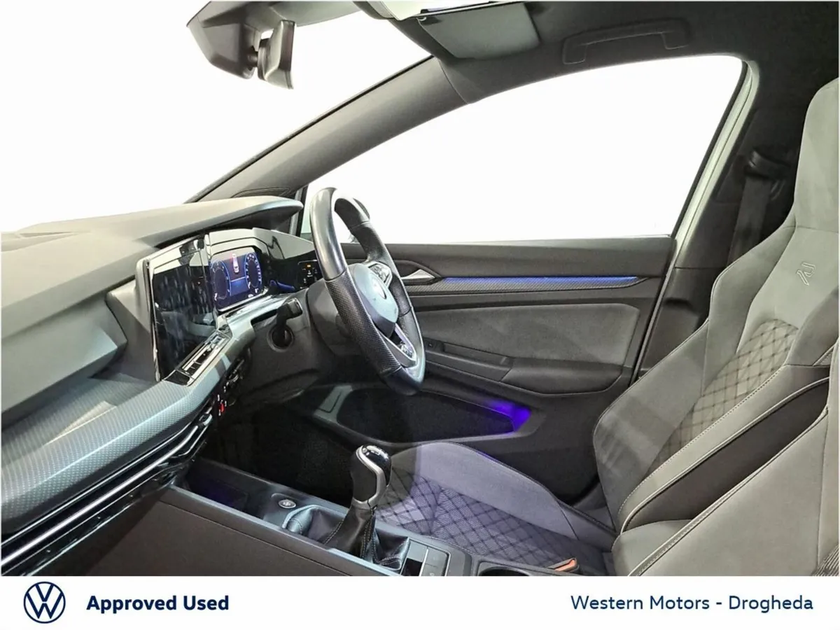 Volkswagen Golf 2.0 TDI 150HP R-Line - Image 4