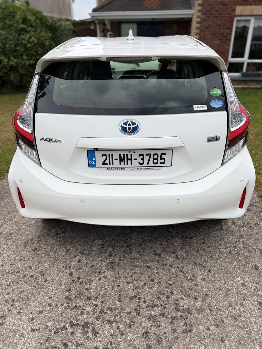 2021 Toyota Aqua Hybrid 1.5L Automatic - Image 5