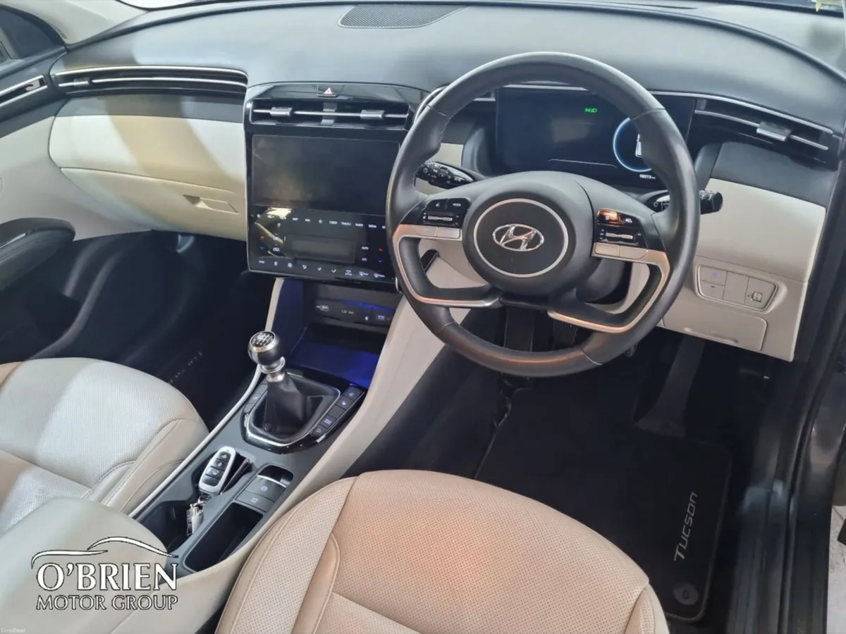 Hyundai Tucson 2WD Executive Plus - Image 6